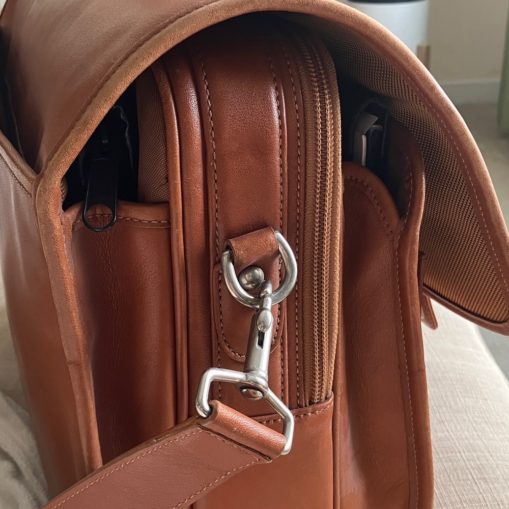 Vintage Coach Leather Laptop Bag - Picture 12 of 12